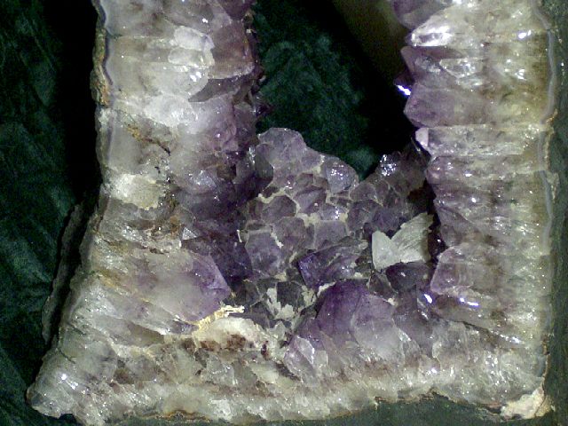 Amethyst geode